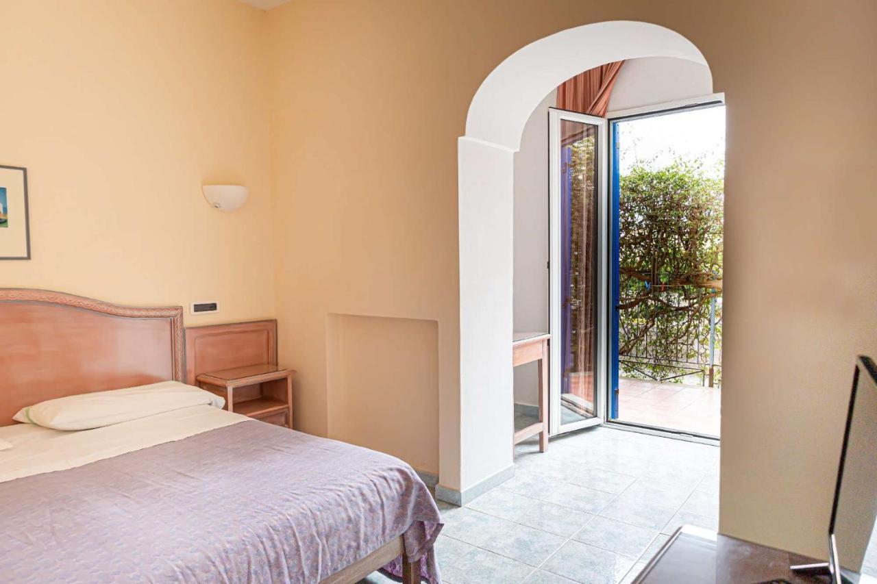 Hotel Royal Terme Isquia Exterior foto