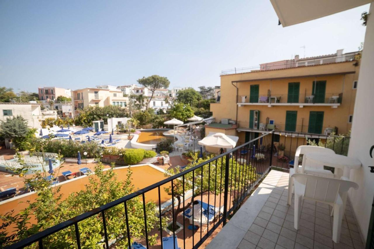 Hotel Royal Terme Isquia Exterior foto